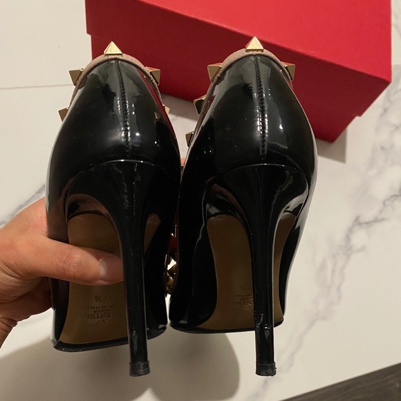Valentino Garavani Rockstud Patent Leather Black Heels 37.5 - Picture 6 of 8